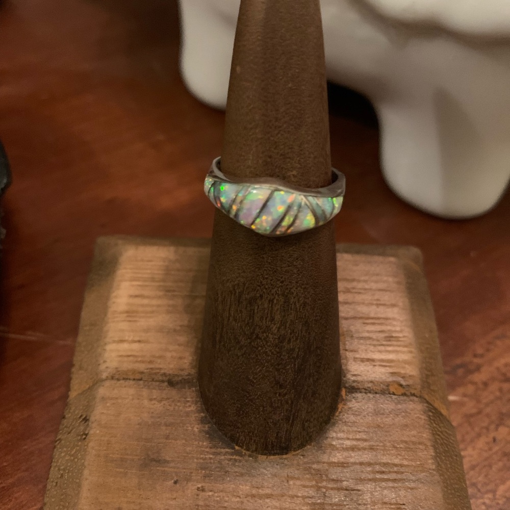Sterling Silver Ring w/opal stones